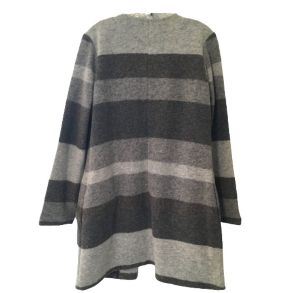 Max Studio Cardigan - Picture 2 of 3